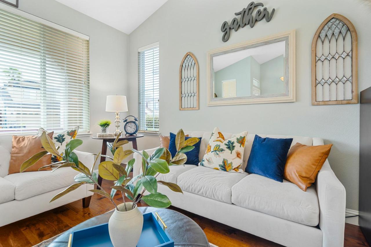 Brand New Listing - Windsor “Winetopia” Getaway المظهر الخارجي الصورة
