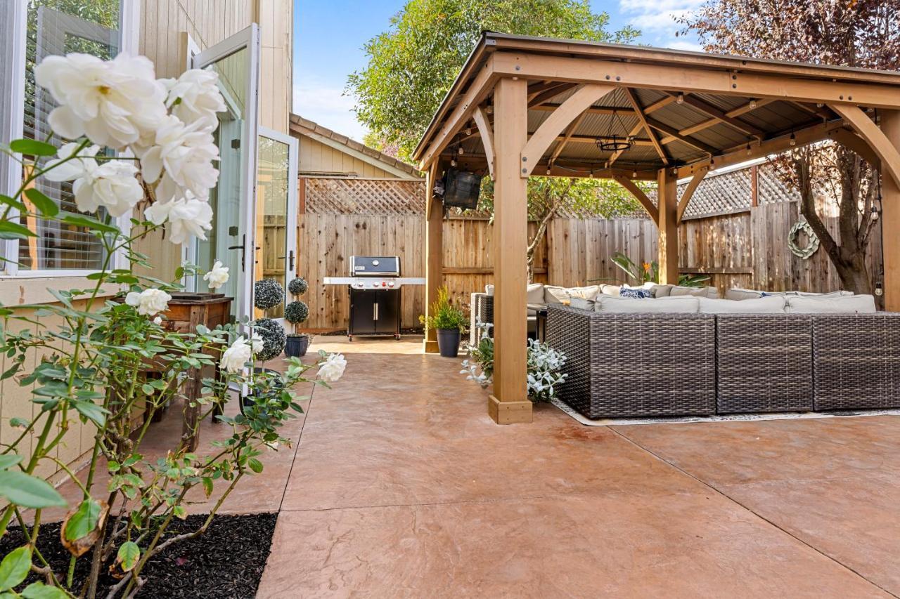 Brand New Listing - Windsor “Winetopia” Getaway المظهر الخارجي الصورة