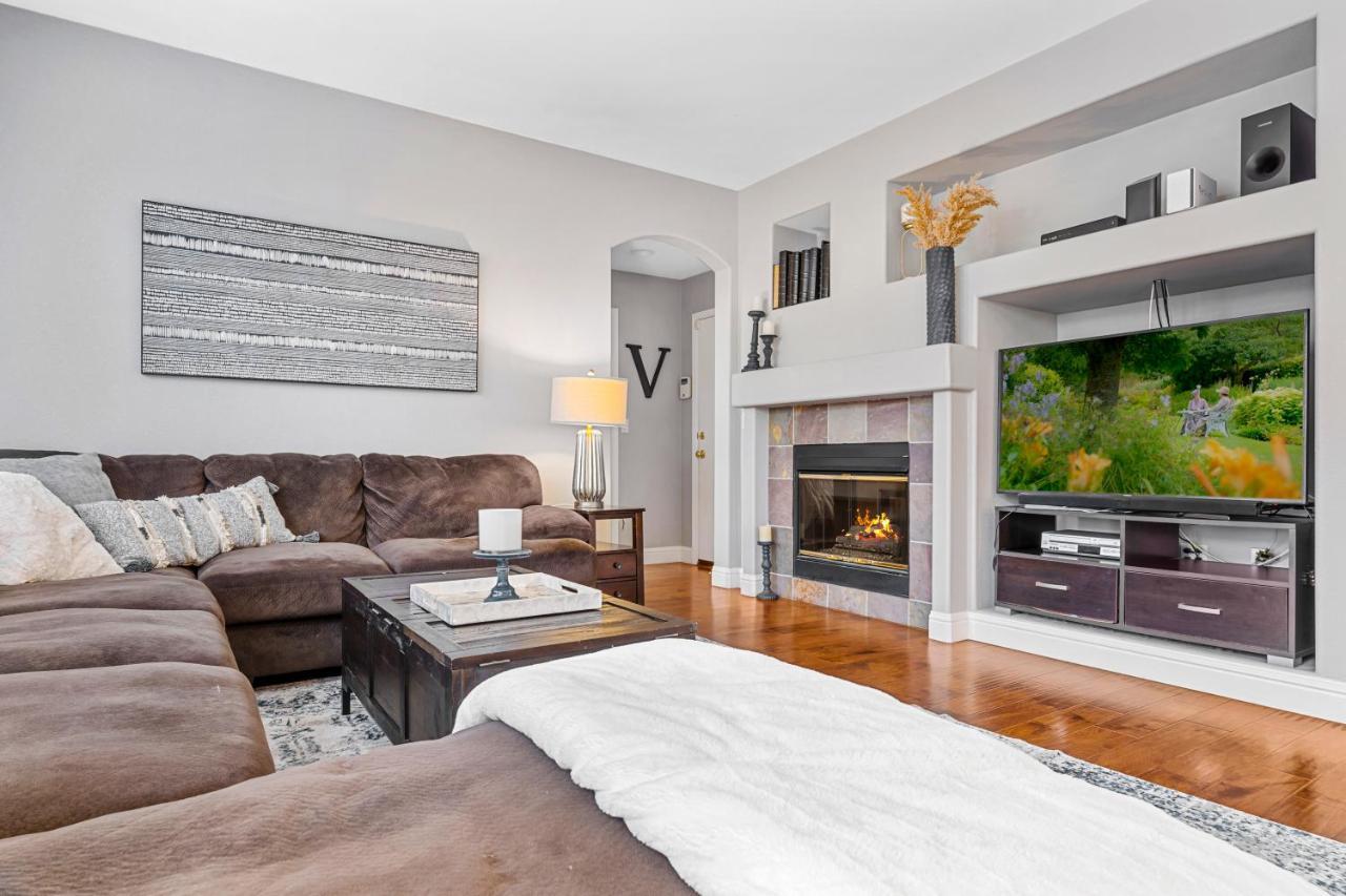 Brand New Listing - Windsor “Winetopia” Getaway المظهر الخارجي الصورة
