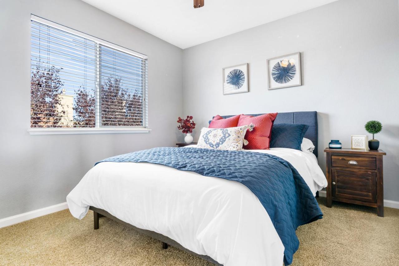 Brand New Listing - Windsor “Winetopia” Getaway المظهر الخارجي الصورة